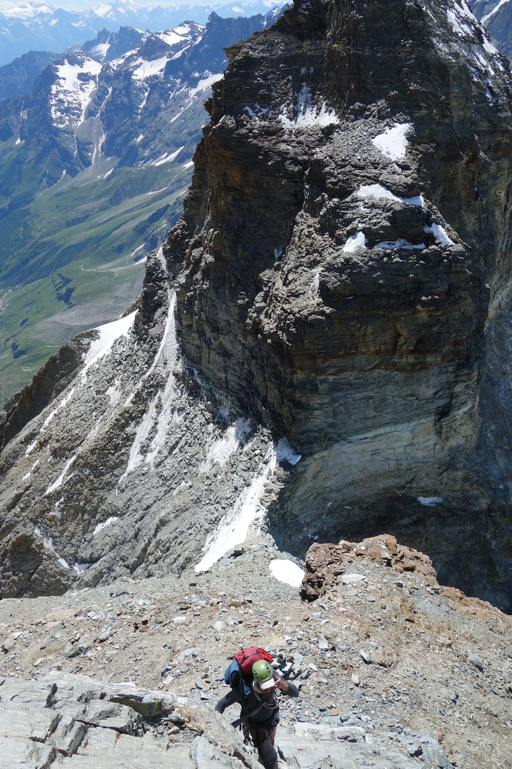 Au-dessus du col du Lion et de la traversée exposée.