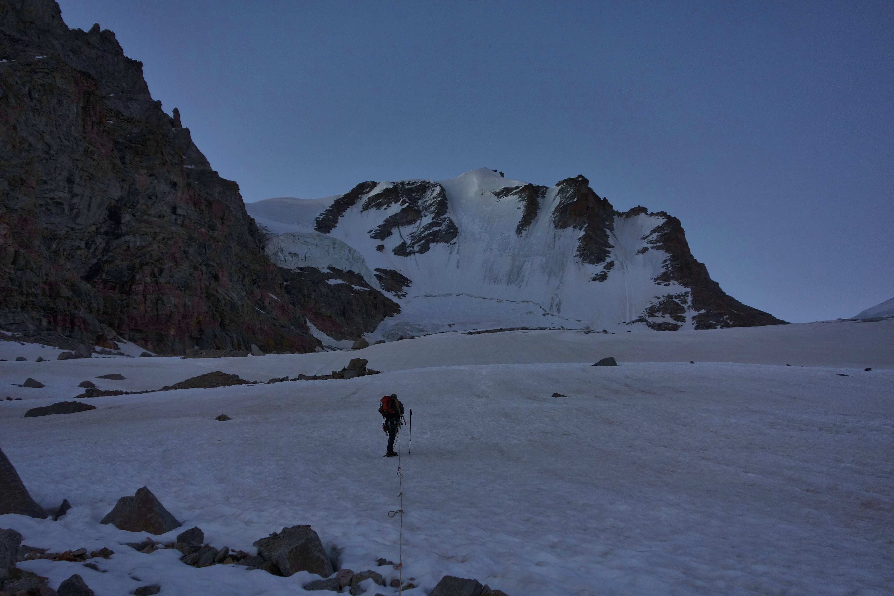 L’approche au lever du jour. 