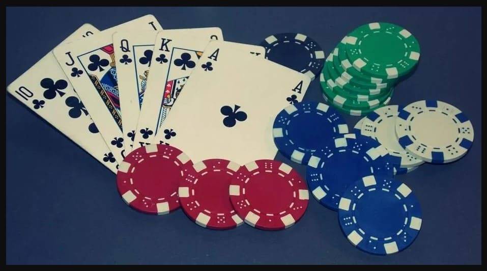 Poker fichas y cartas