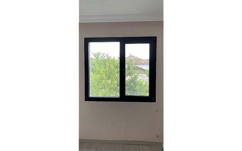 Karaçaağaç köyü Antrasit gri PVC montajı